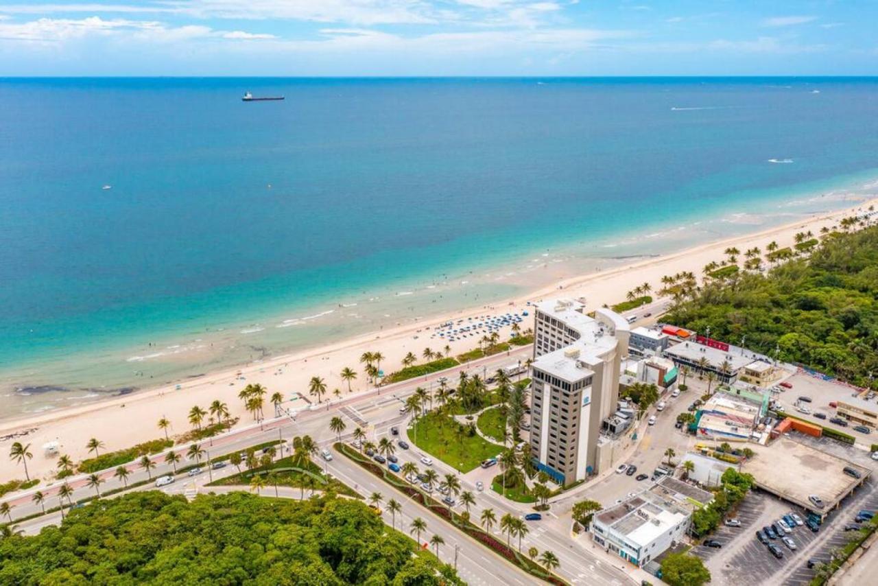 The Purple Pelican Beachfront With Ocean Balcony Unit 3 Fort Lauderdale Bagian luar foto