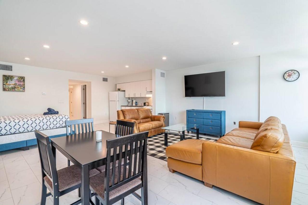 The Purple Pelican Beachfront With Ocean Balcony Unit 3 Fort Lauderdale Bagian luar foto